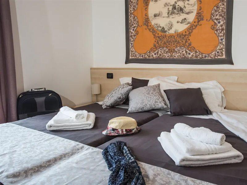Hotel Vista Lago Brunate Buitenkant foto