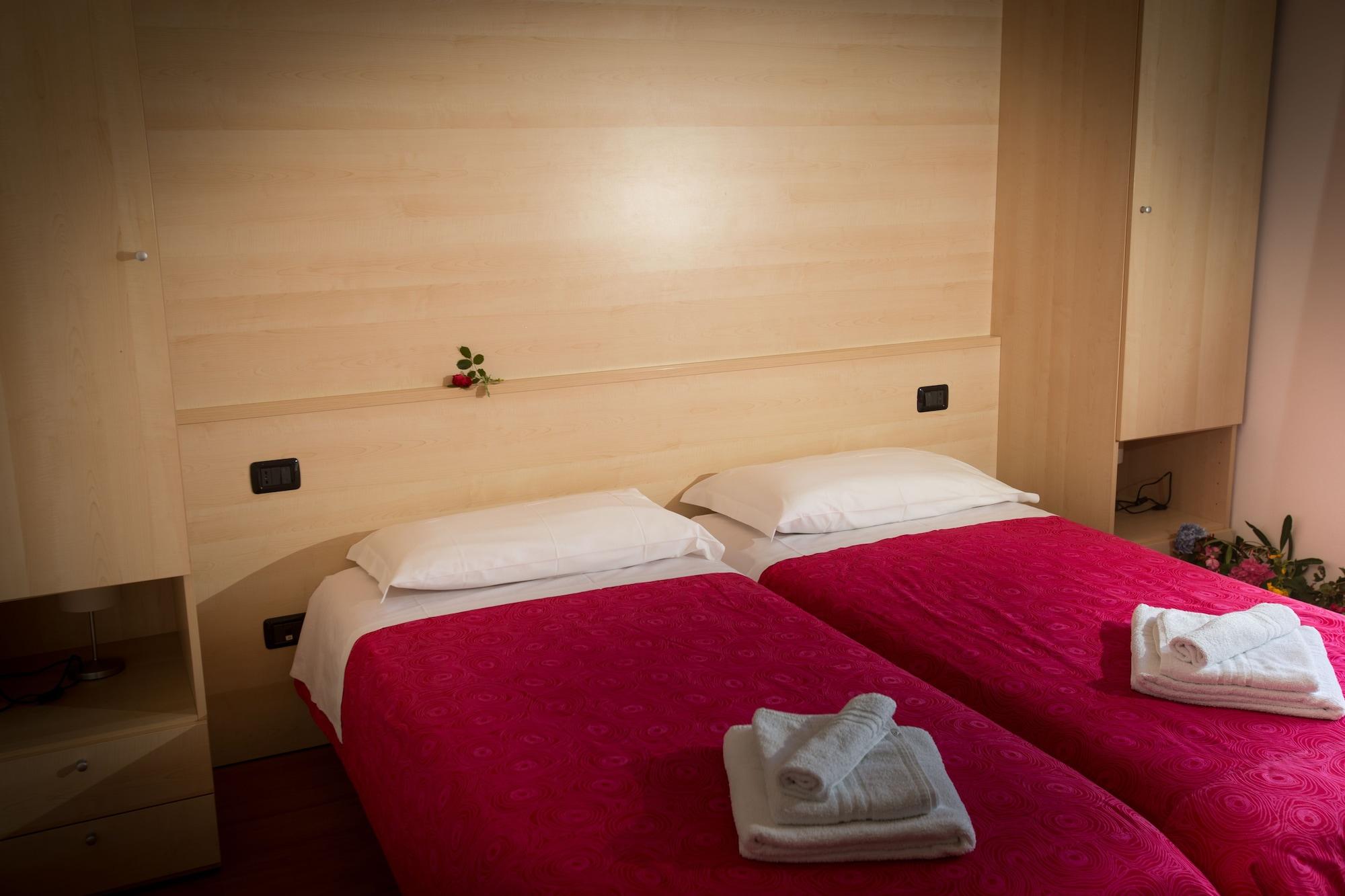 Hotel Vista Lago Brunate Buitenkant foto
