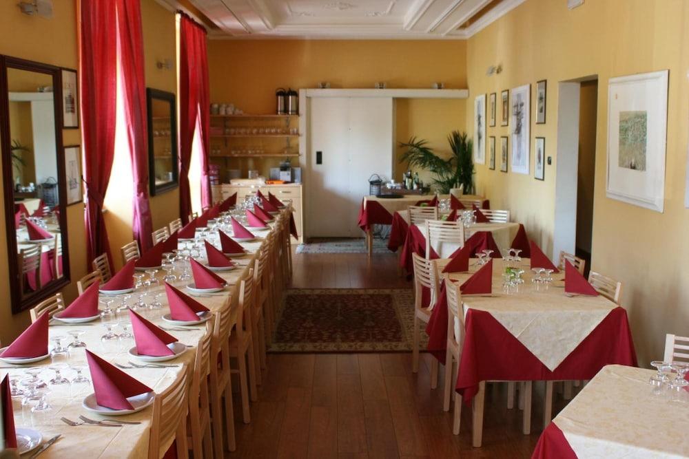 Hotel Vista Lago Brunate Buitenkant foto