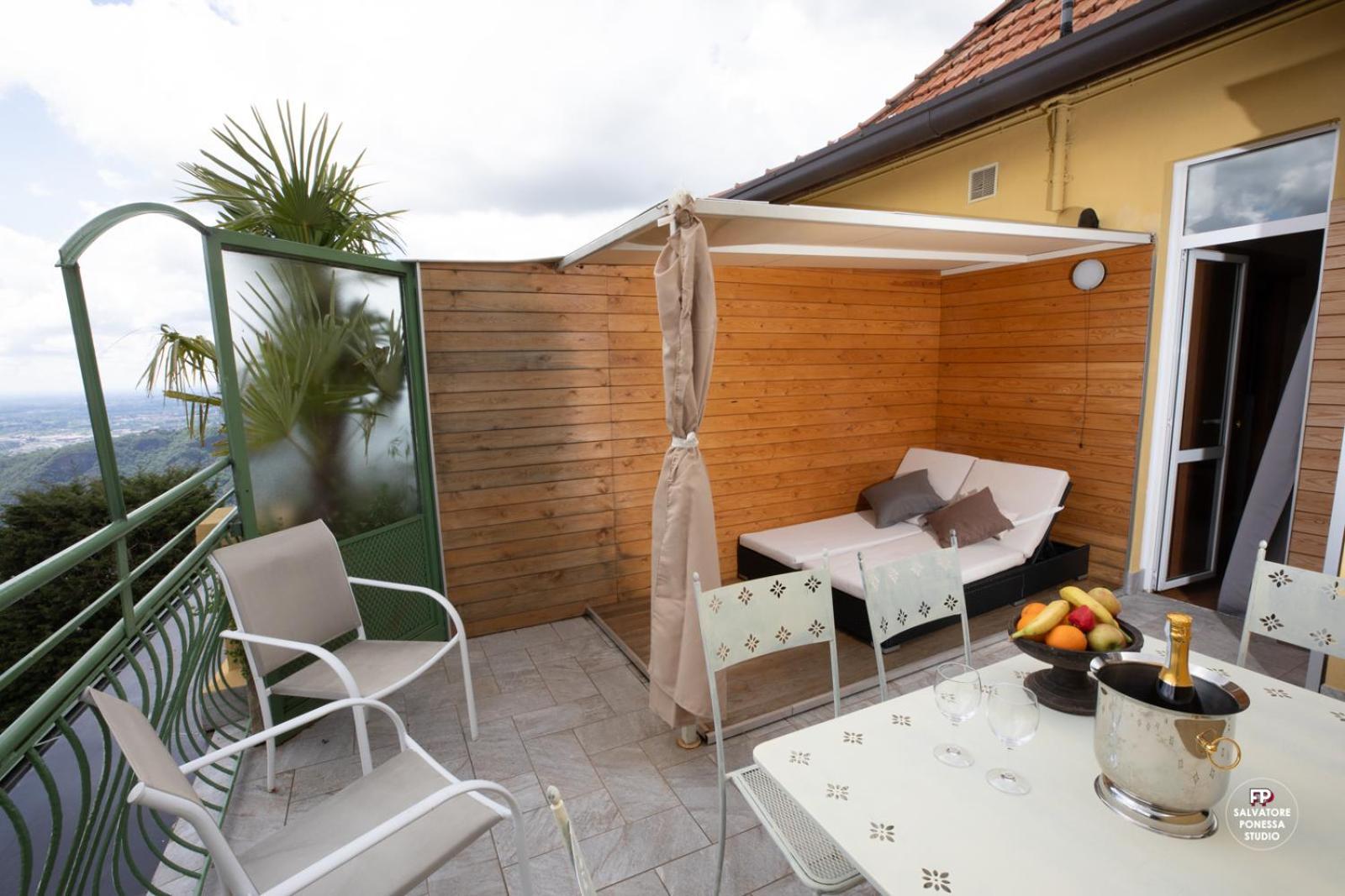 Hotel Vista Lago Brunate Buitenkant foto