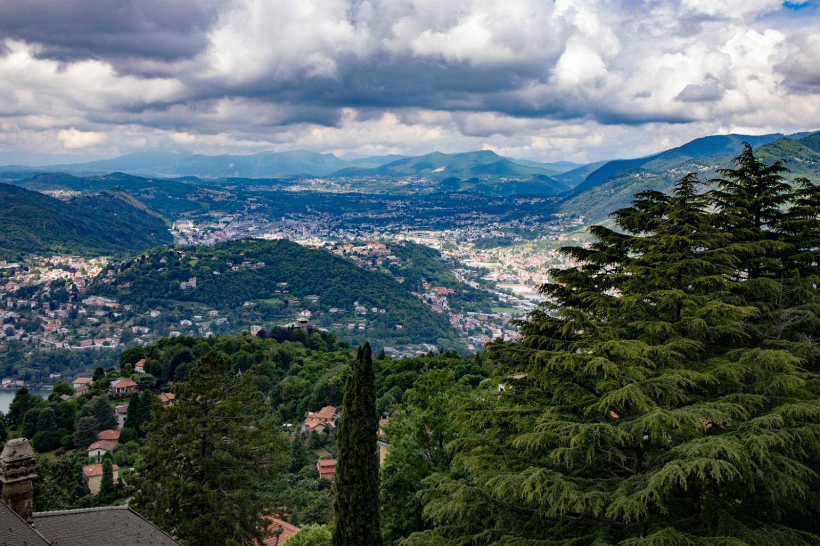 Hotel Vista Lago Brunate Buitenkant foto