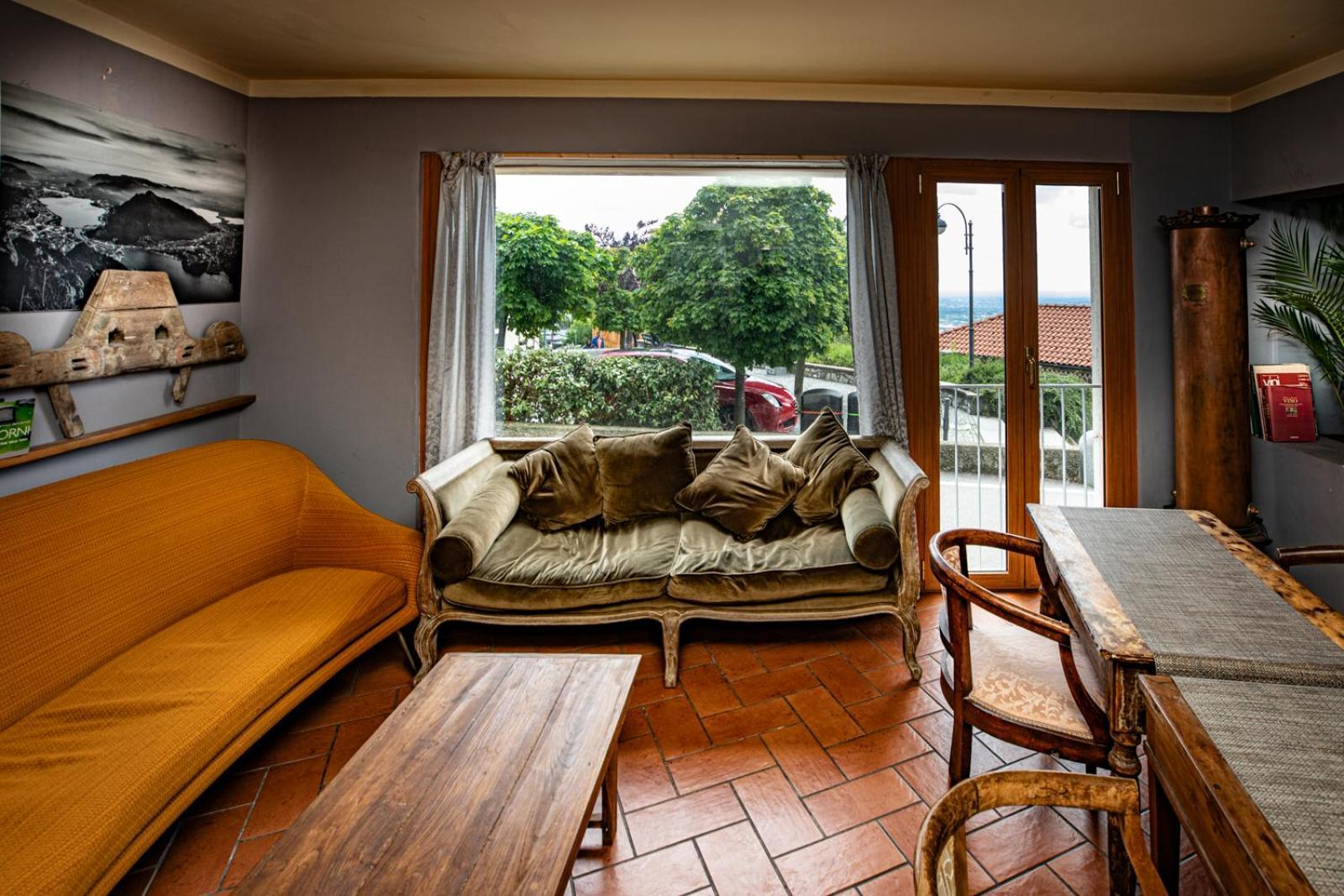 Hotel Vista Lago Brunate Buitenkant foto