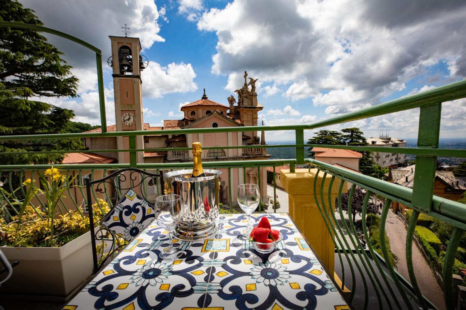 Hotel Vista Lago Brunate Buitenkant foto
